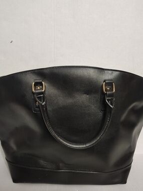 JustFab Black Women’s Large Tote Purse Gold Hardware Zip Top Lined Pockets